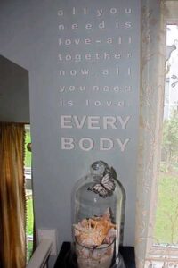 Healthy Green Design: Repurpose a Blank Wall with Eco-Friendly Paint Image